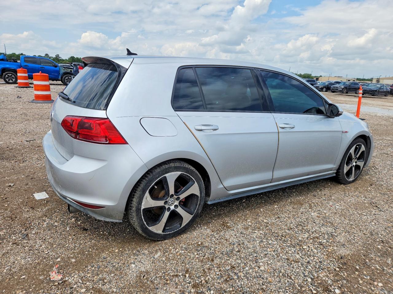 2015 VOLKSWAGEN GTI