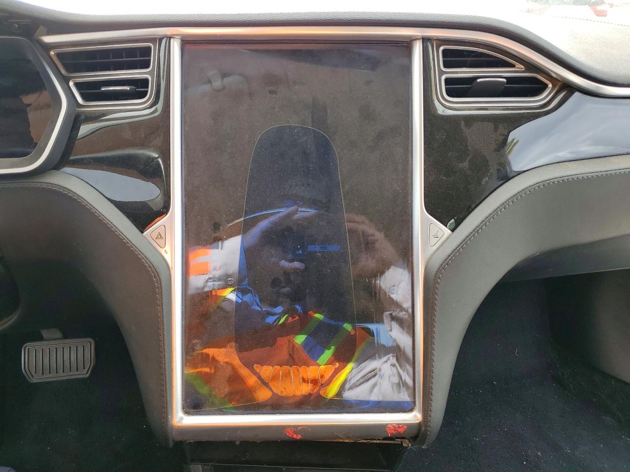 2015 TESLA MODEL S