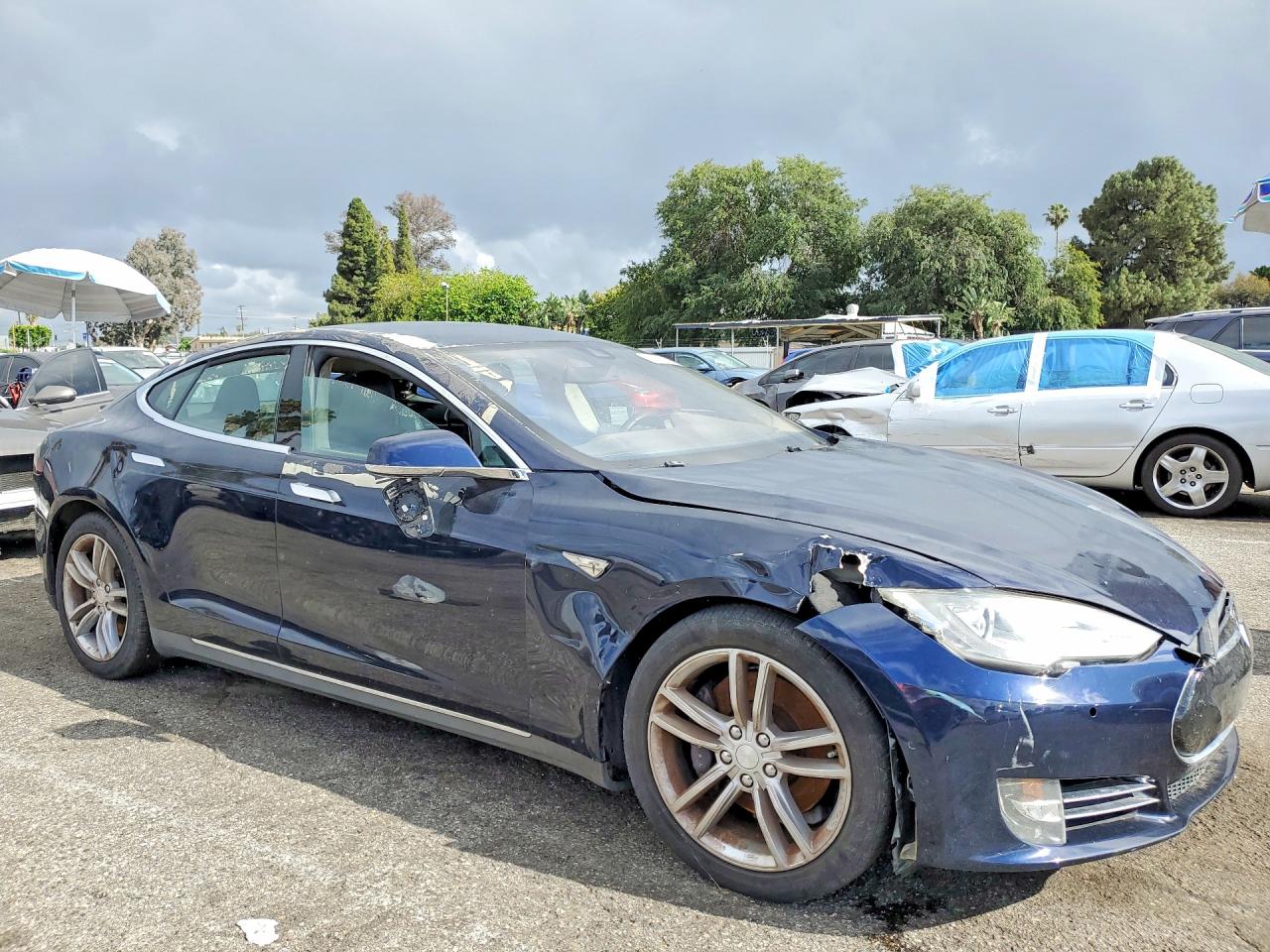 2015 TESLA MODEL S