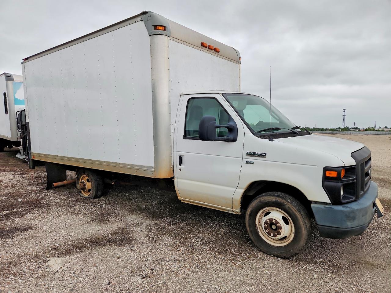 2012 FORD ECONOLINE