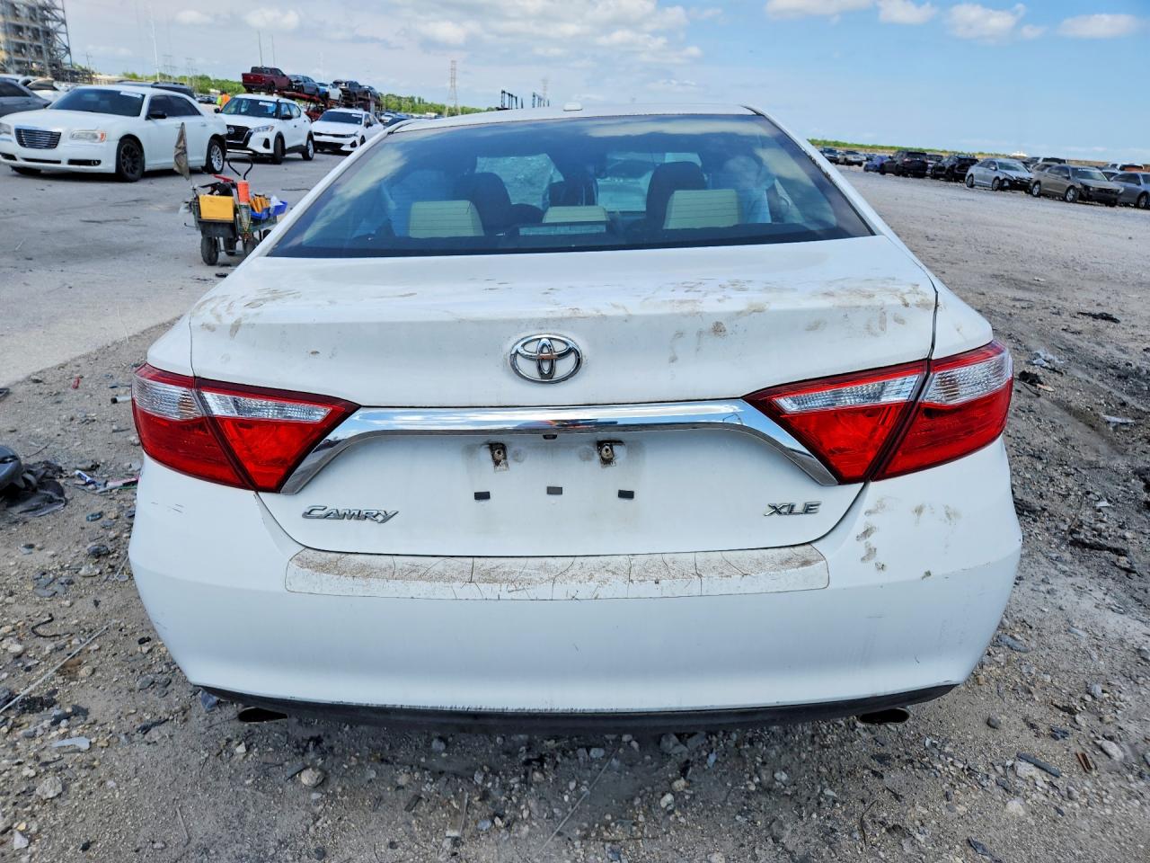 2015 TOYOTA CAMRY