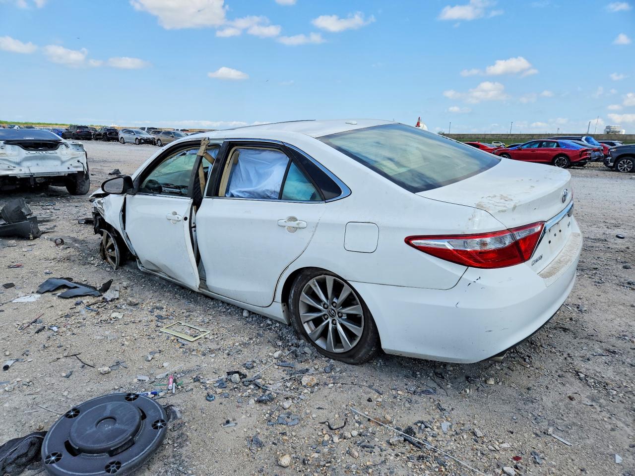 2015 TOYOTA CAMRY