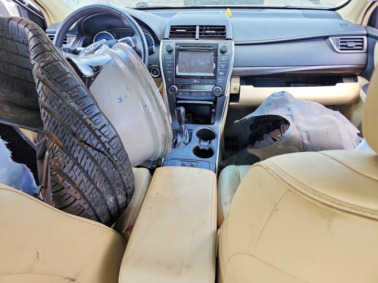 2015 TOYOTA CAMRY