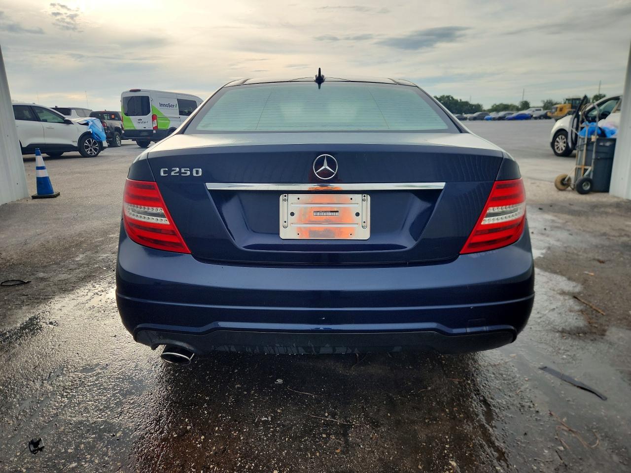 2012 MERCEDES-BENZ C-CLASS