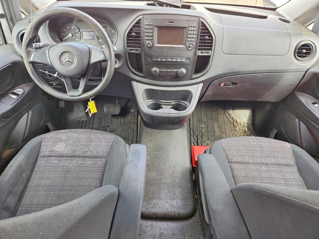 2019 MERCEDES BENZ METRIS