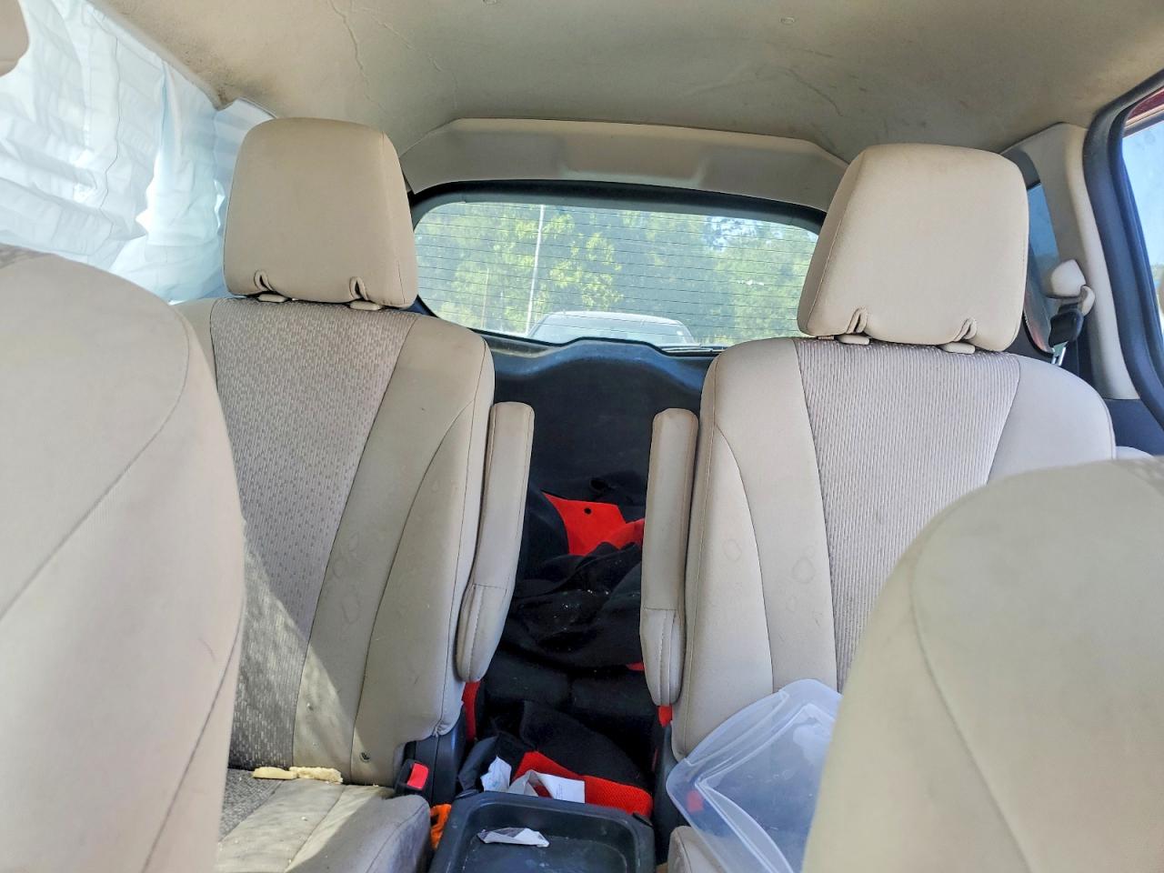 2012 MAZDA 5