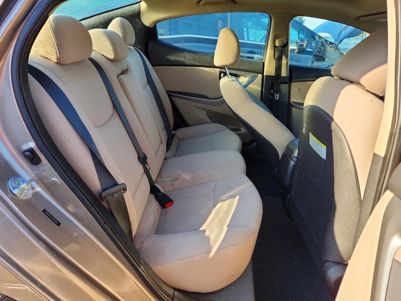 2016 HYUNDAI ELANTRA