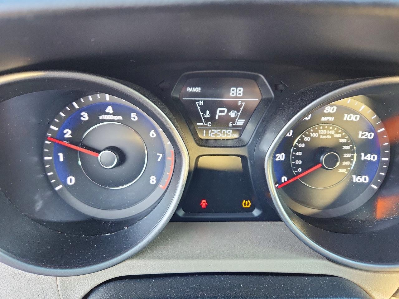 2016 HYUNDAI ELANTRA