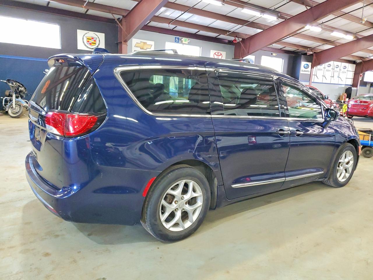 2017 CHRYSLER PACIFICA