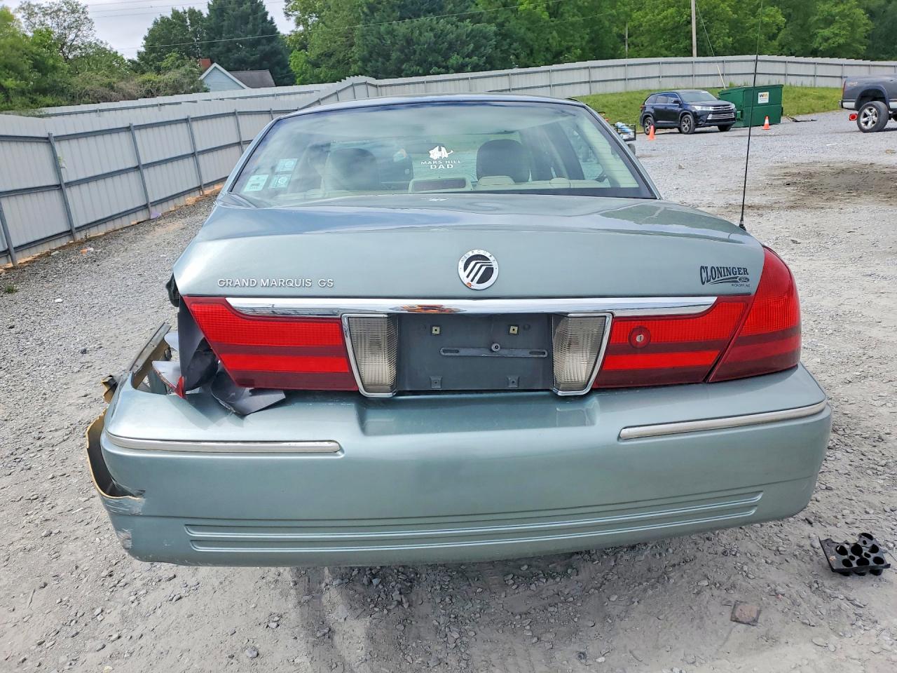 2005 MERCURY GRMARQUIS
