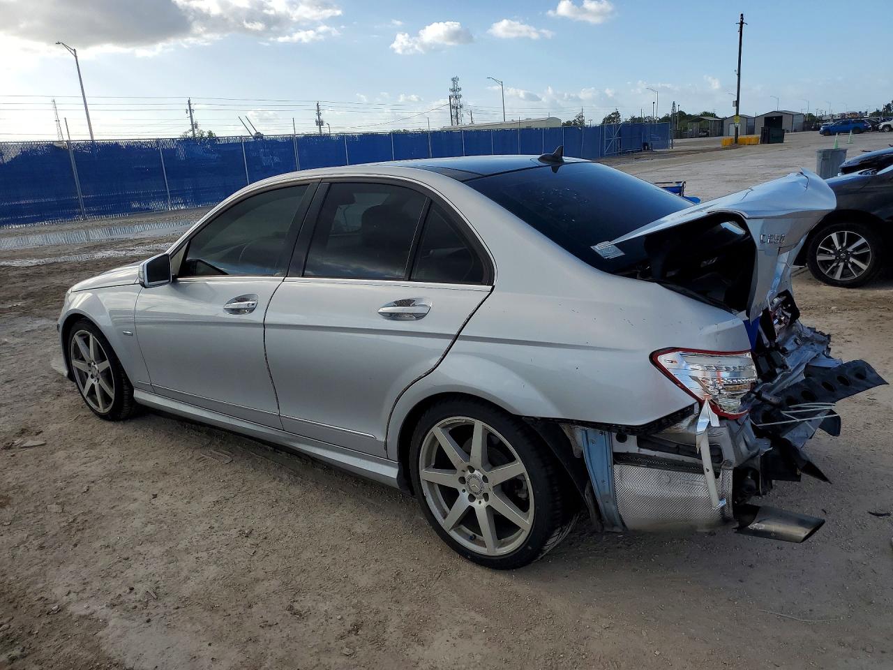 2012 MERCEDES-BENZ C-CLASS