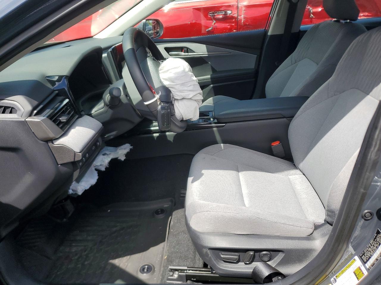 2025 TOYOTA CAMRY