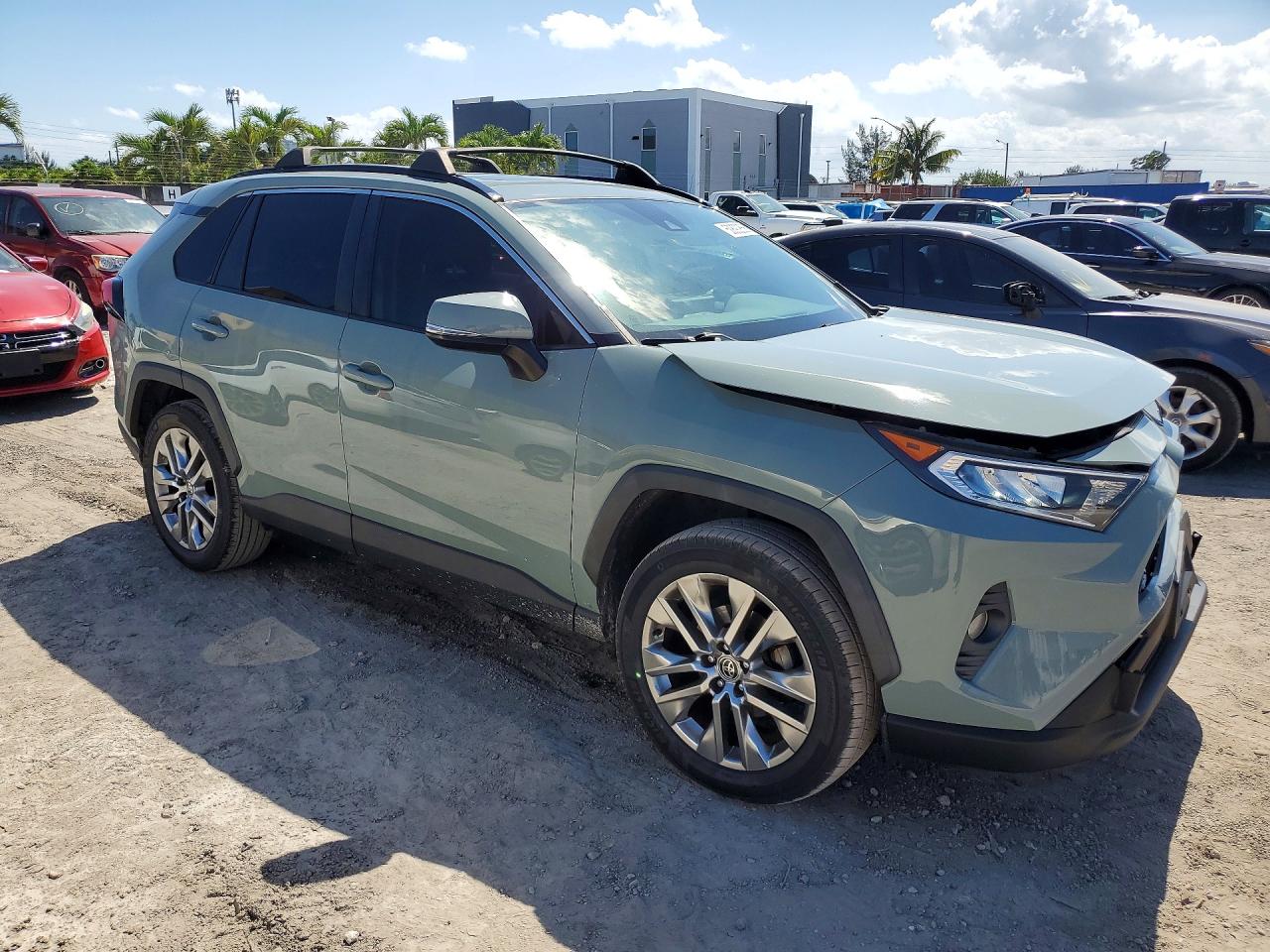 2020 TOYOTA RAV4
