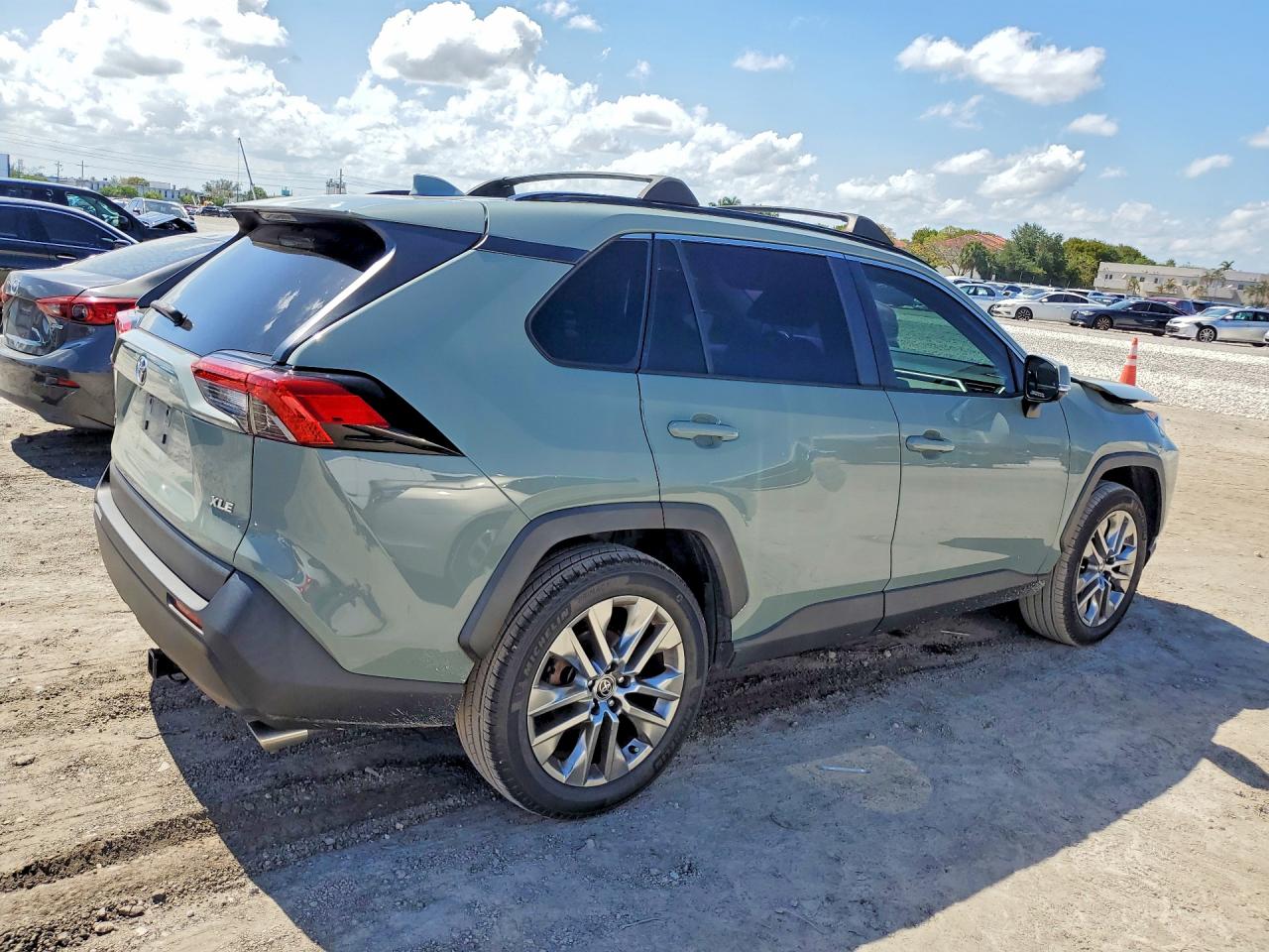 2020 TOYOTA RAV4