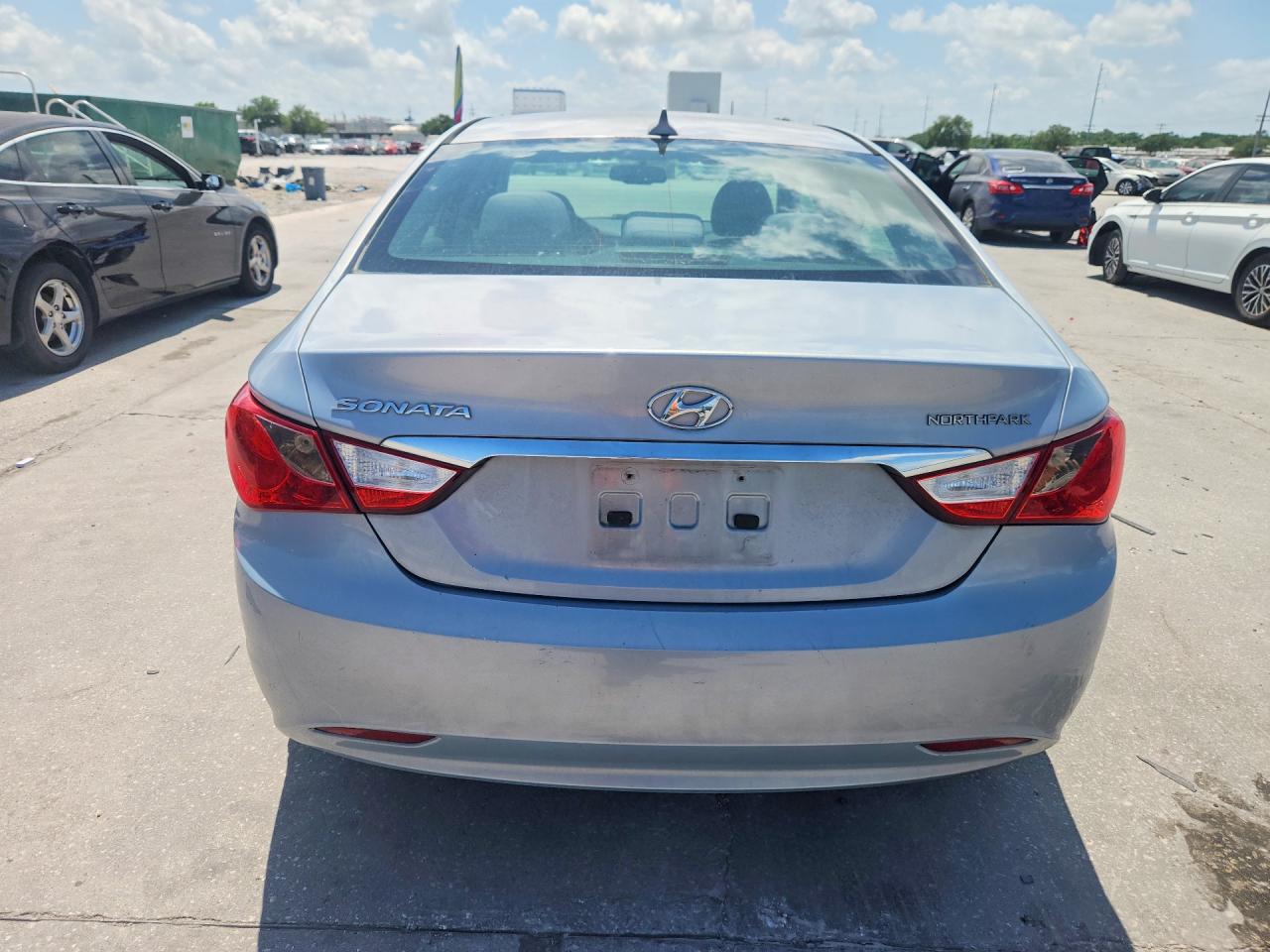 2013 HYUNDAI SONATA