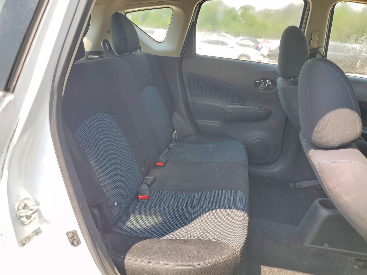 2016 NISSAN VERSA