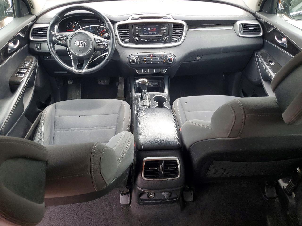 2016 KIA SORENTO