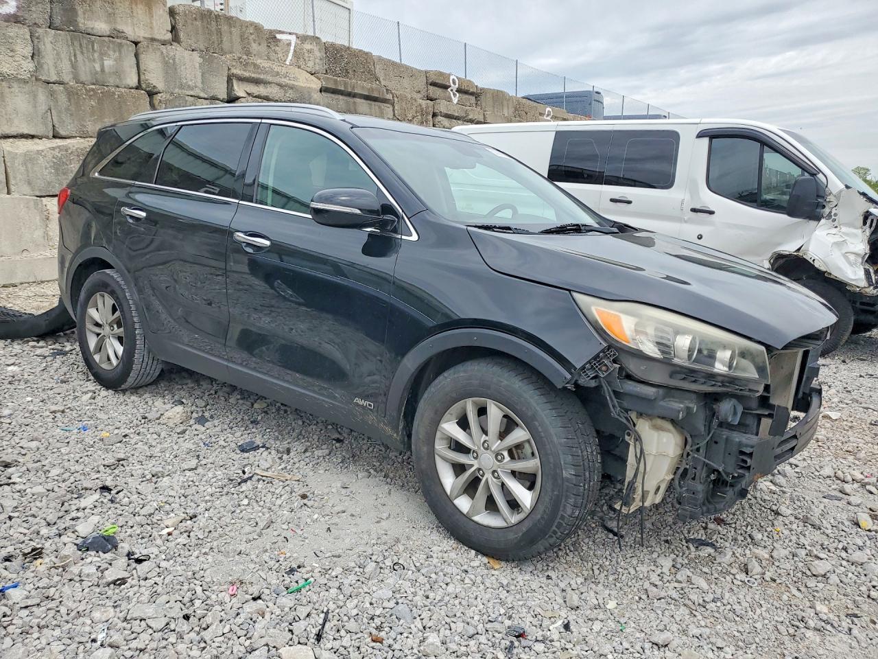 2016 KIA SORENTO