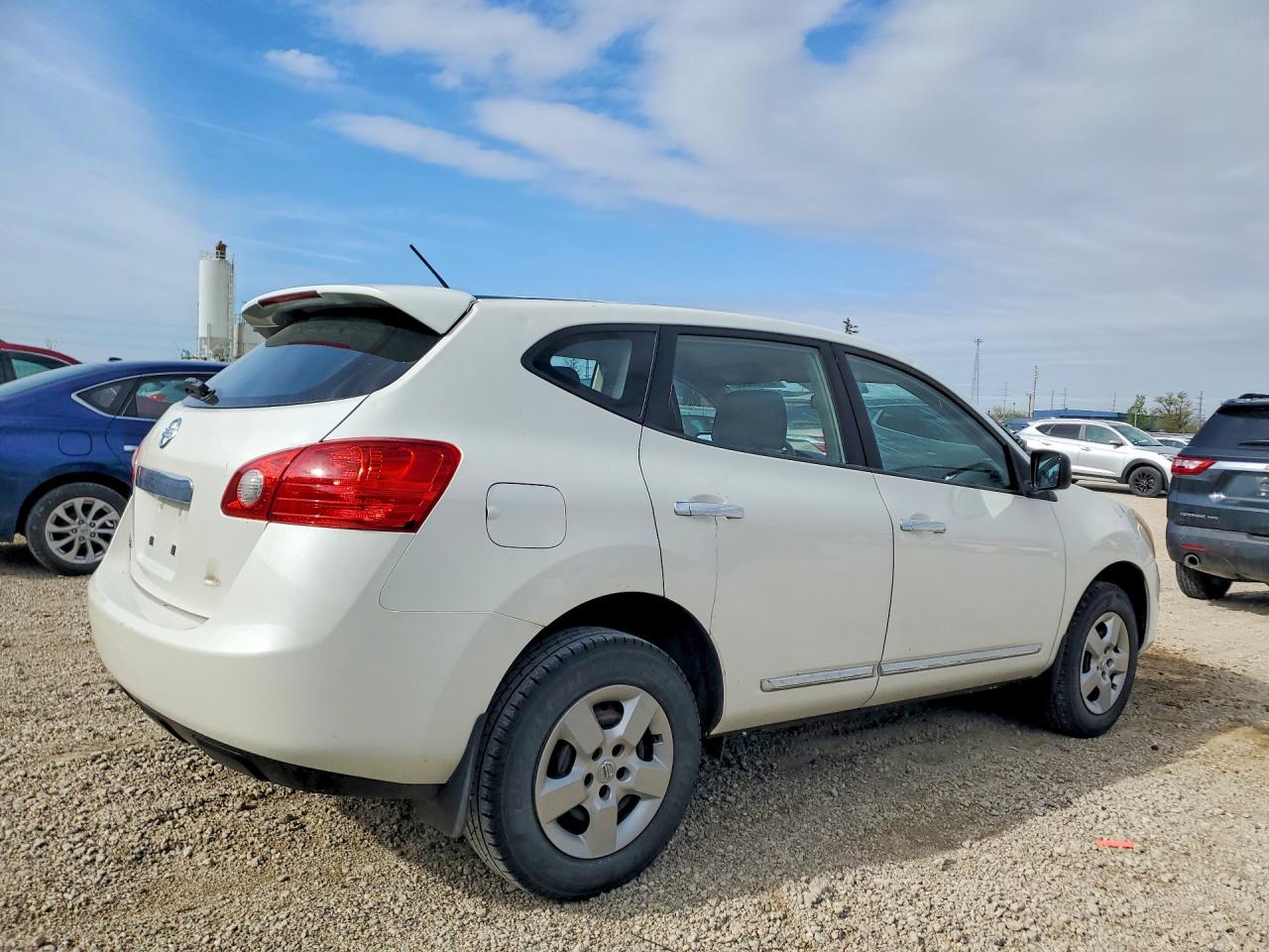 2012 NISSAN ROGUE