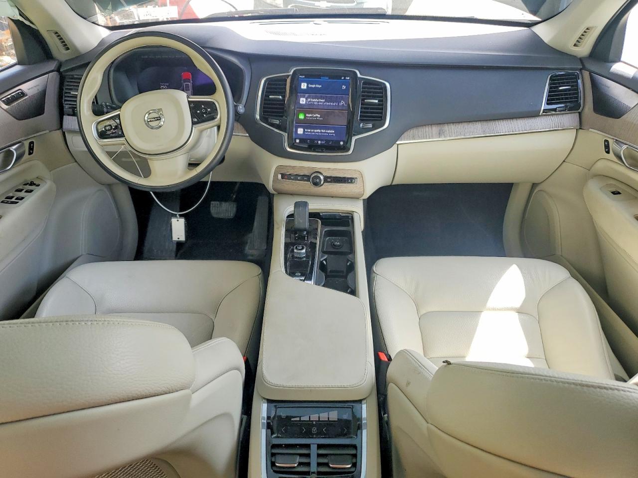 2024 VOLVO XC90