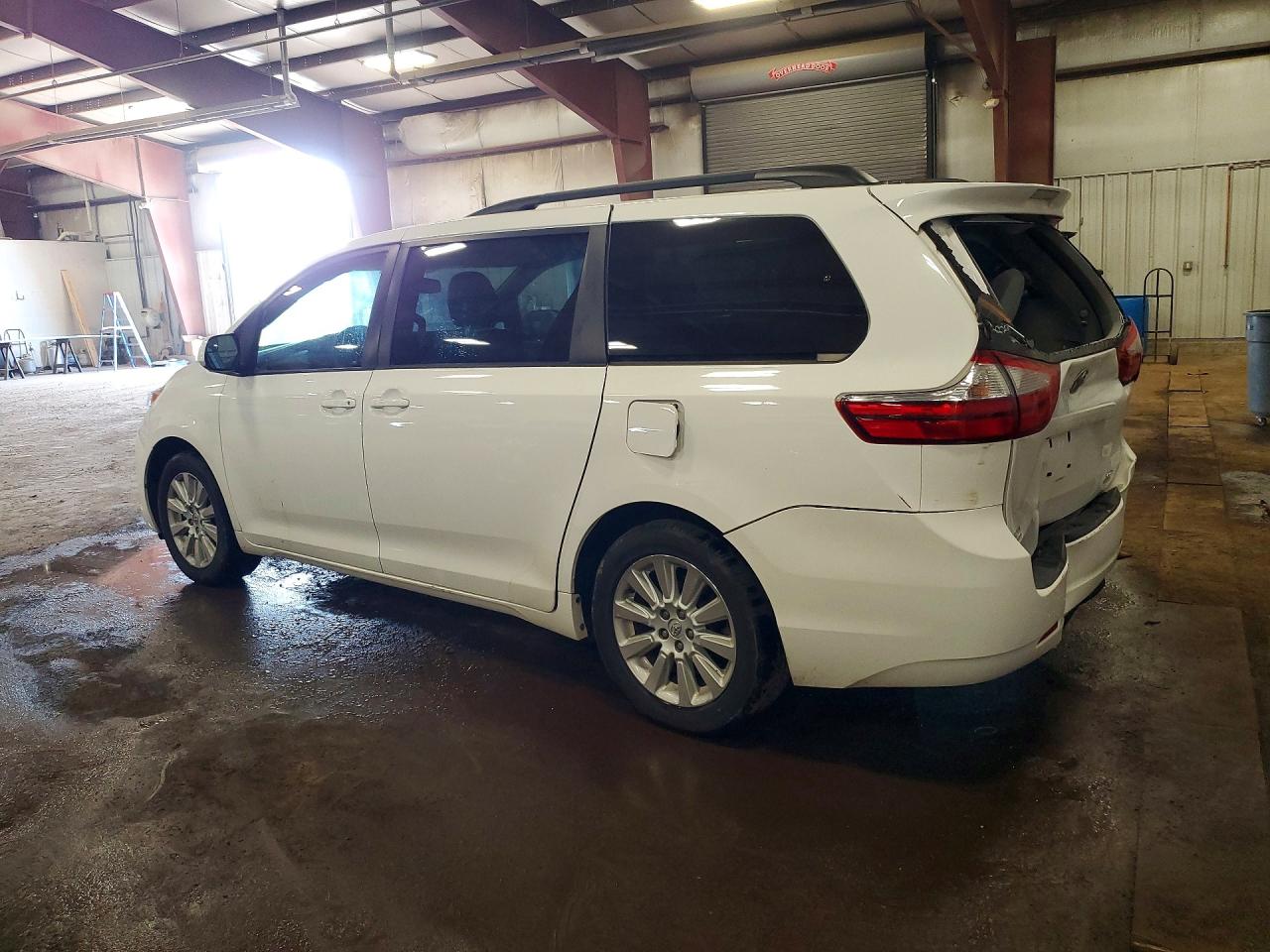 2015 TOYOTA SIENNA