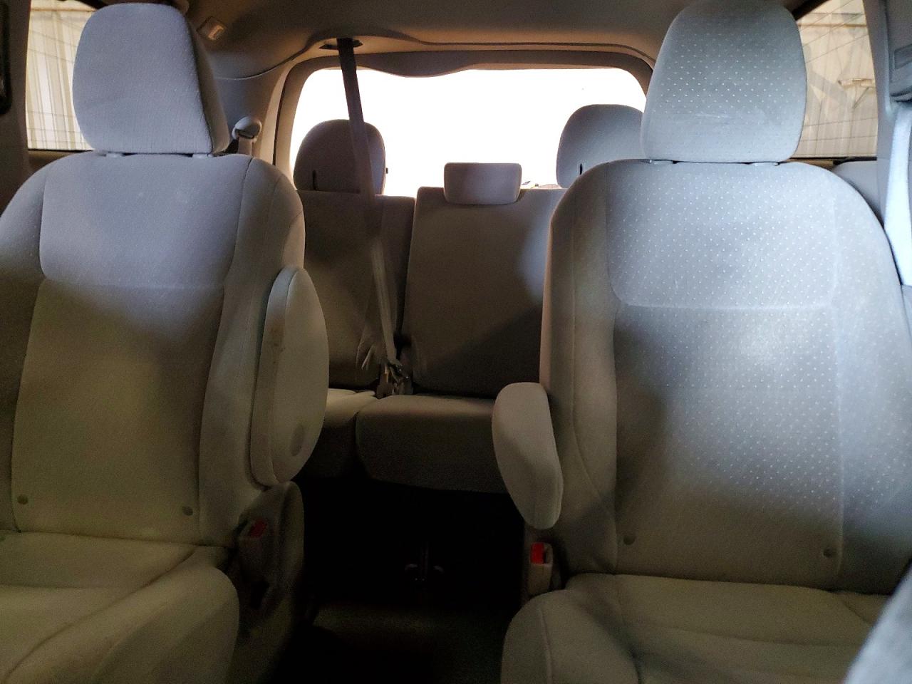 2015 TOYOTA SIENNA