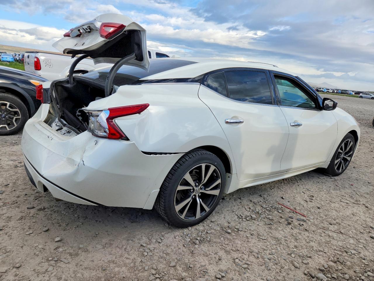 2016 NISS MAXIMA