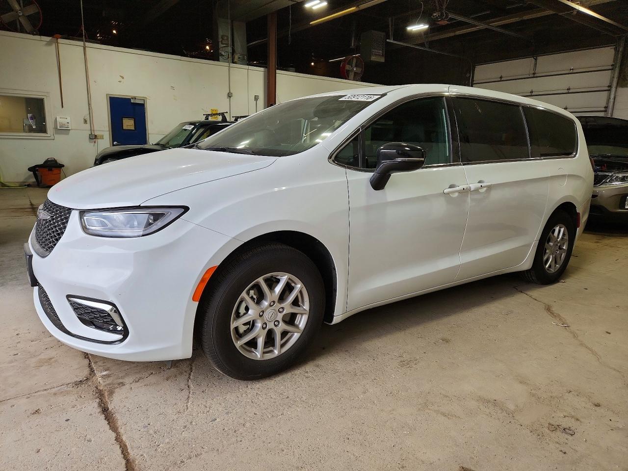 2026 CHRYSLER PACIFICA