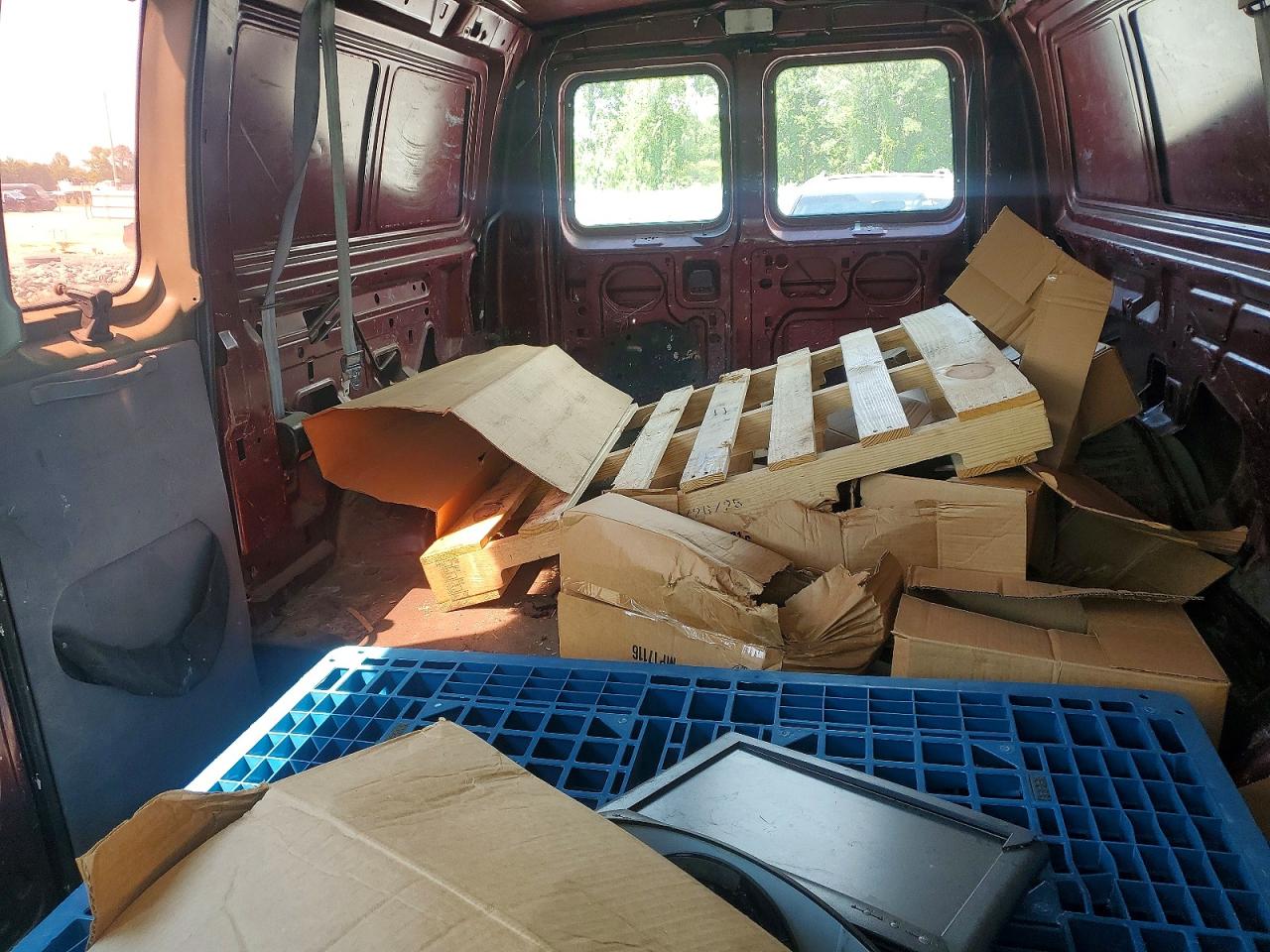 2004 FORD ECONOLINE