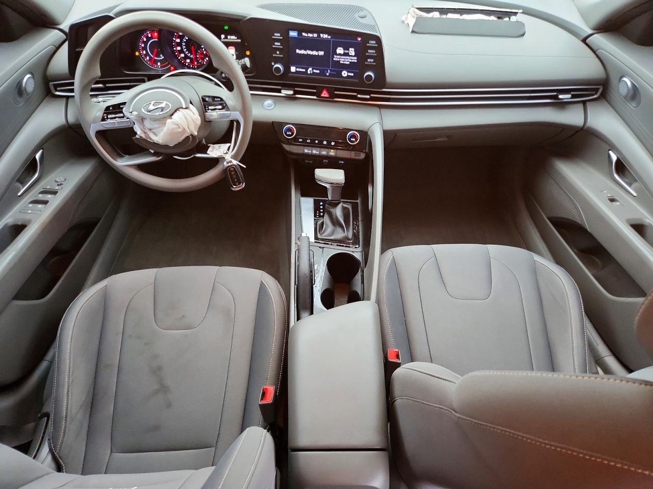 2022 HYUNDAI ELANTRA