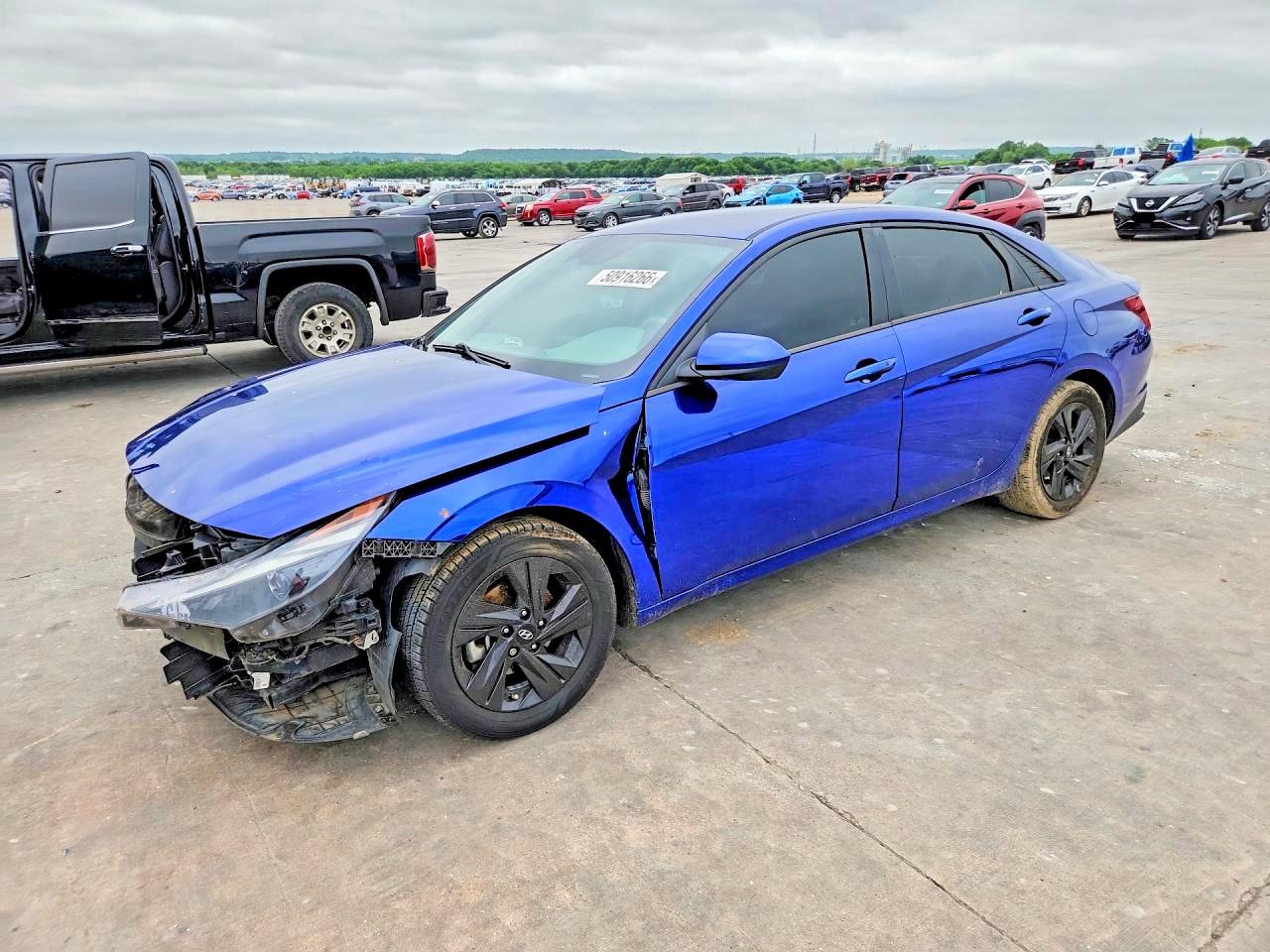 2022 HYUNDAI ELANTRA