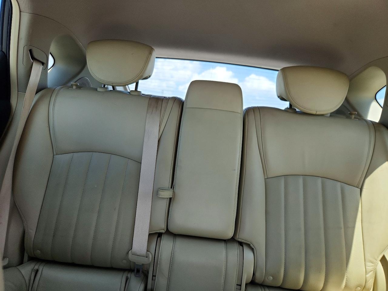 2016 INFINITI QX50 BASE