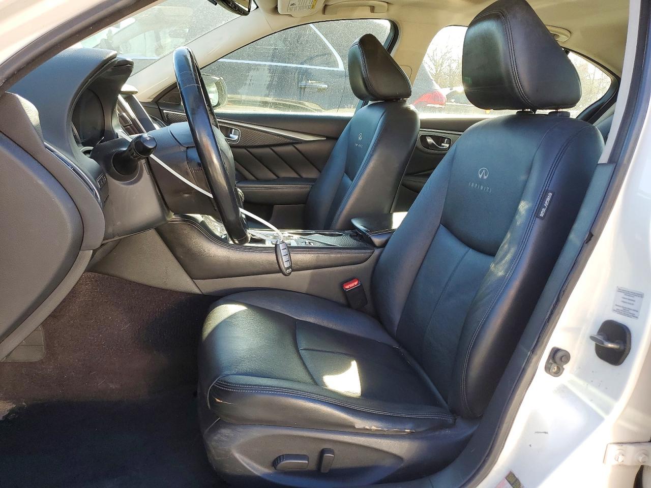 2014 INFINITI Q50