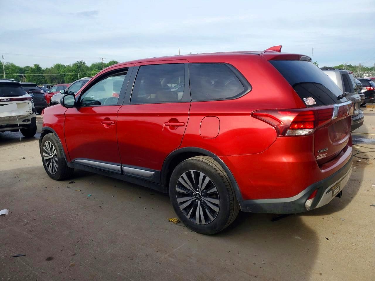 2019 MITSUBISHI OUTLANDER