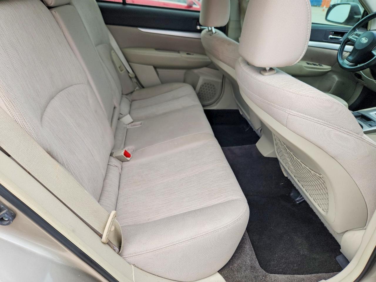 2014 SUBARU OUTBACK