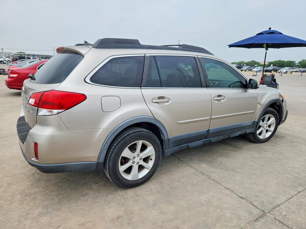 2014 SUBARU OUTBACK