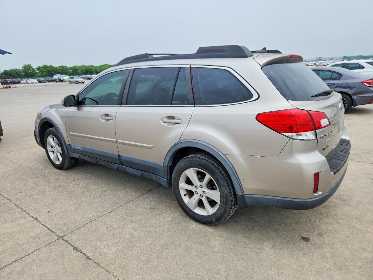 2014 SUBARU OUTBACK