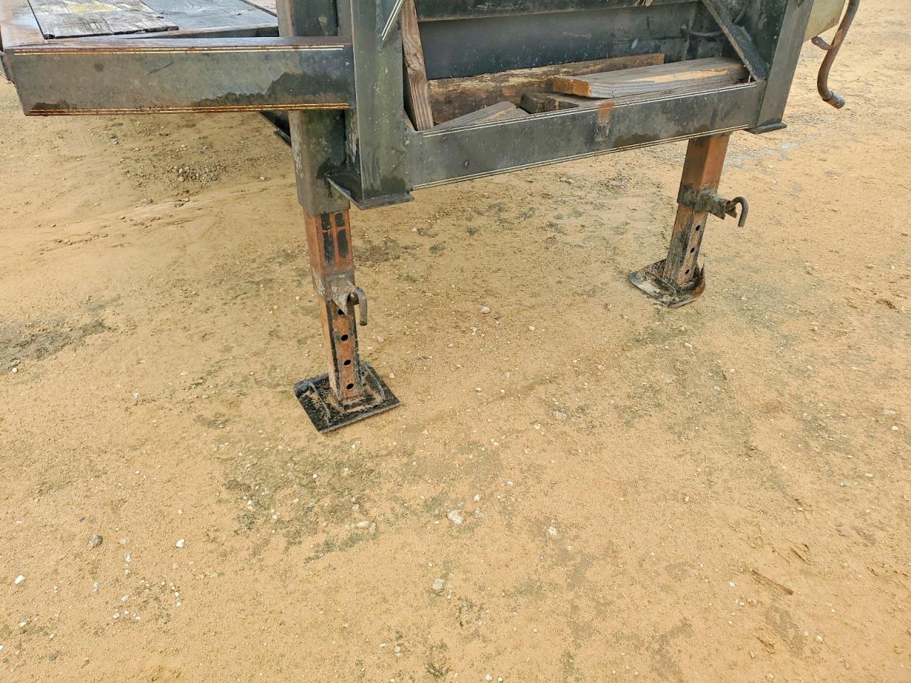 2005 PRO TRAK