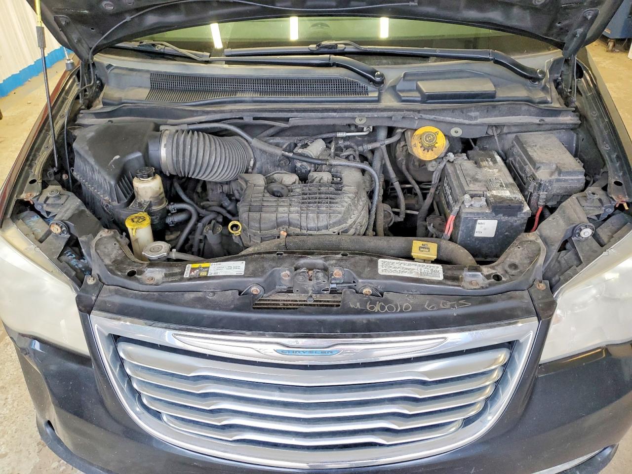 2014 CHRYSLER MINIVAN
