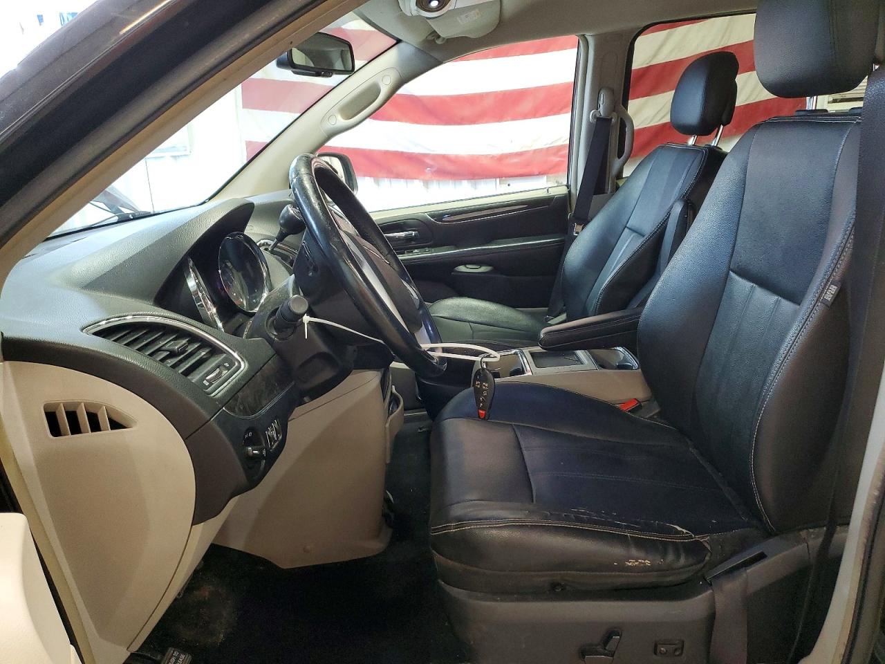 2014 CHRYSLER MINIVAN