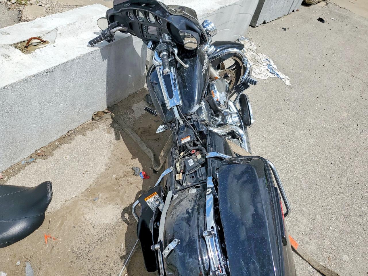 2014 HARLEY-DAVIDSON FL