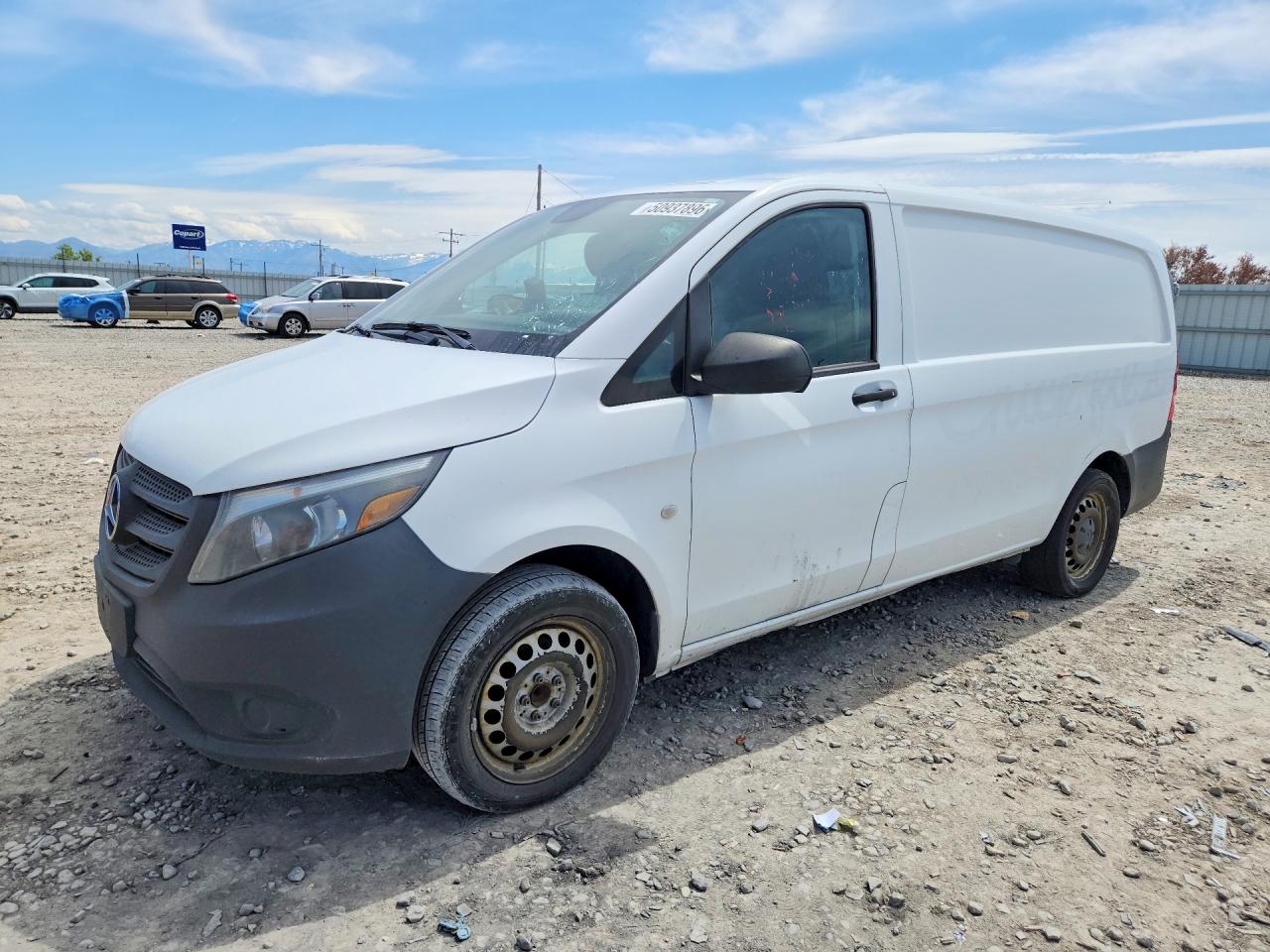 2016 MERCEDES BENZ METRIS