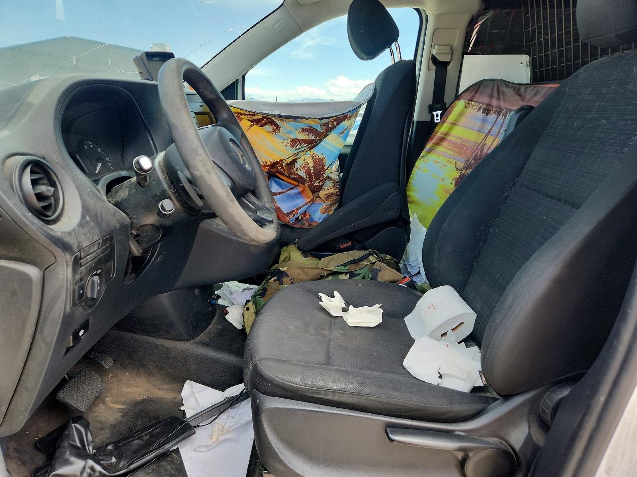 2016 MERCEDES BENZ METRIS
