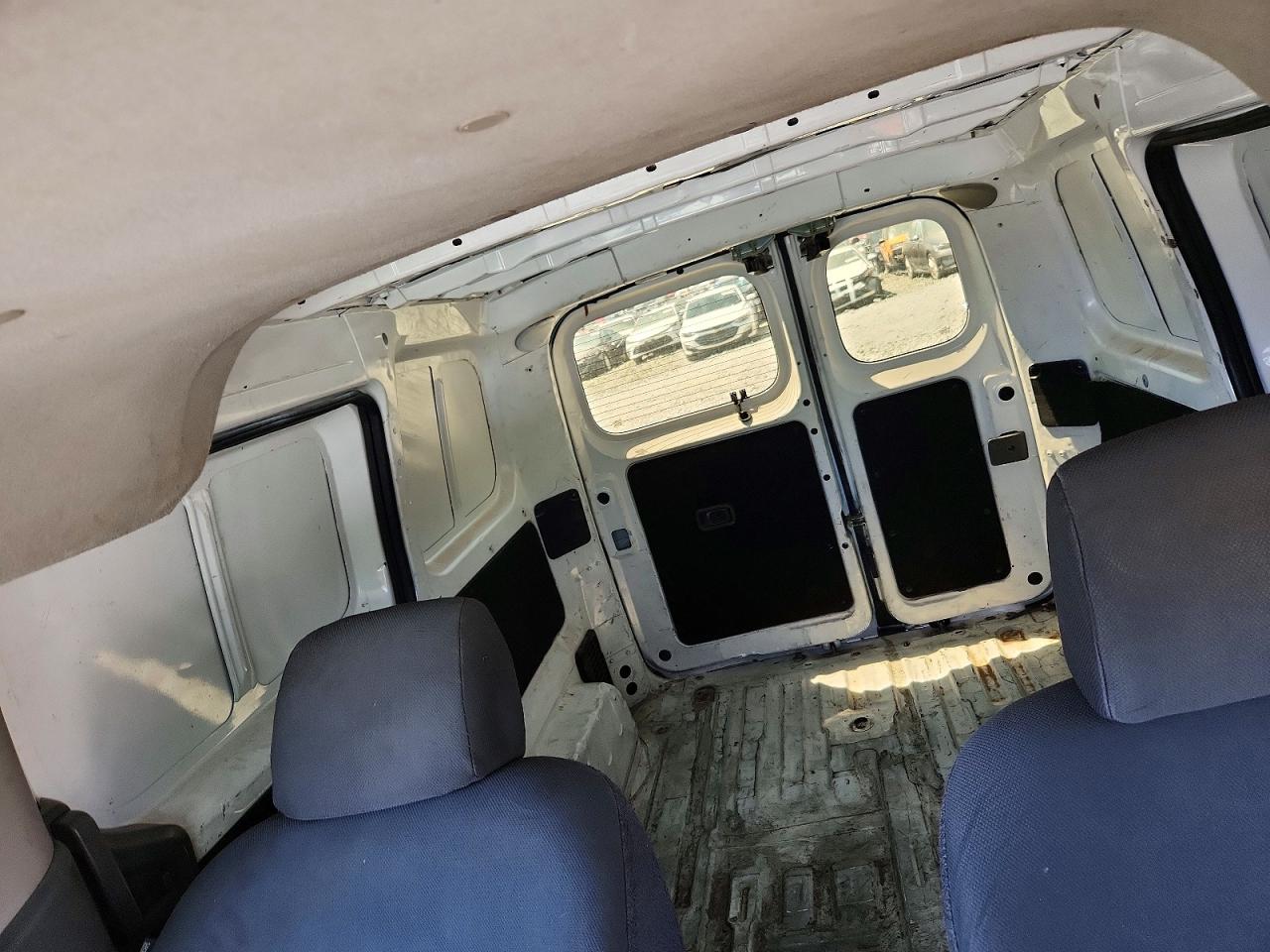2015 NISSAN NV