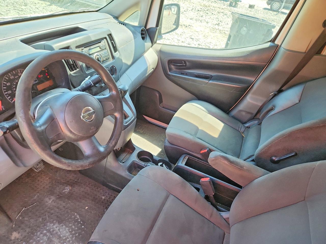 2015 NISSAN NV
