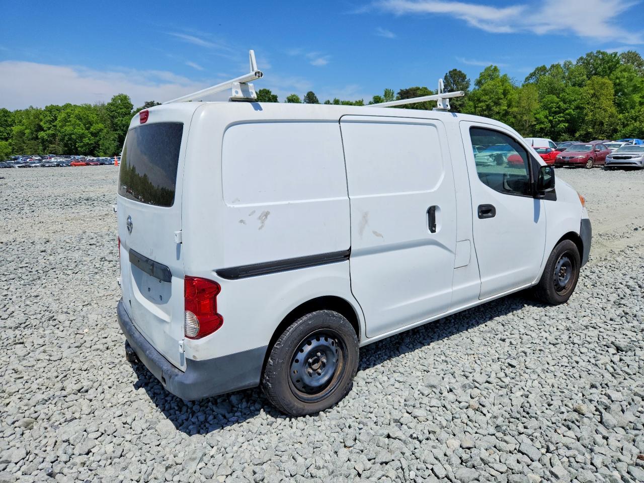 2015 NISSAN NV