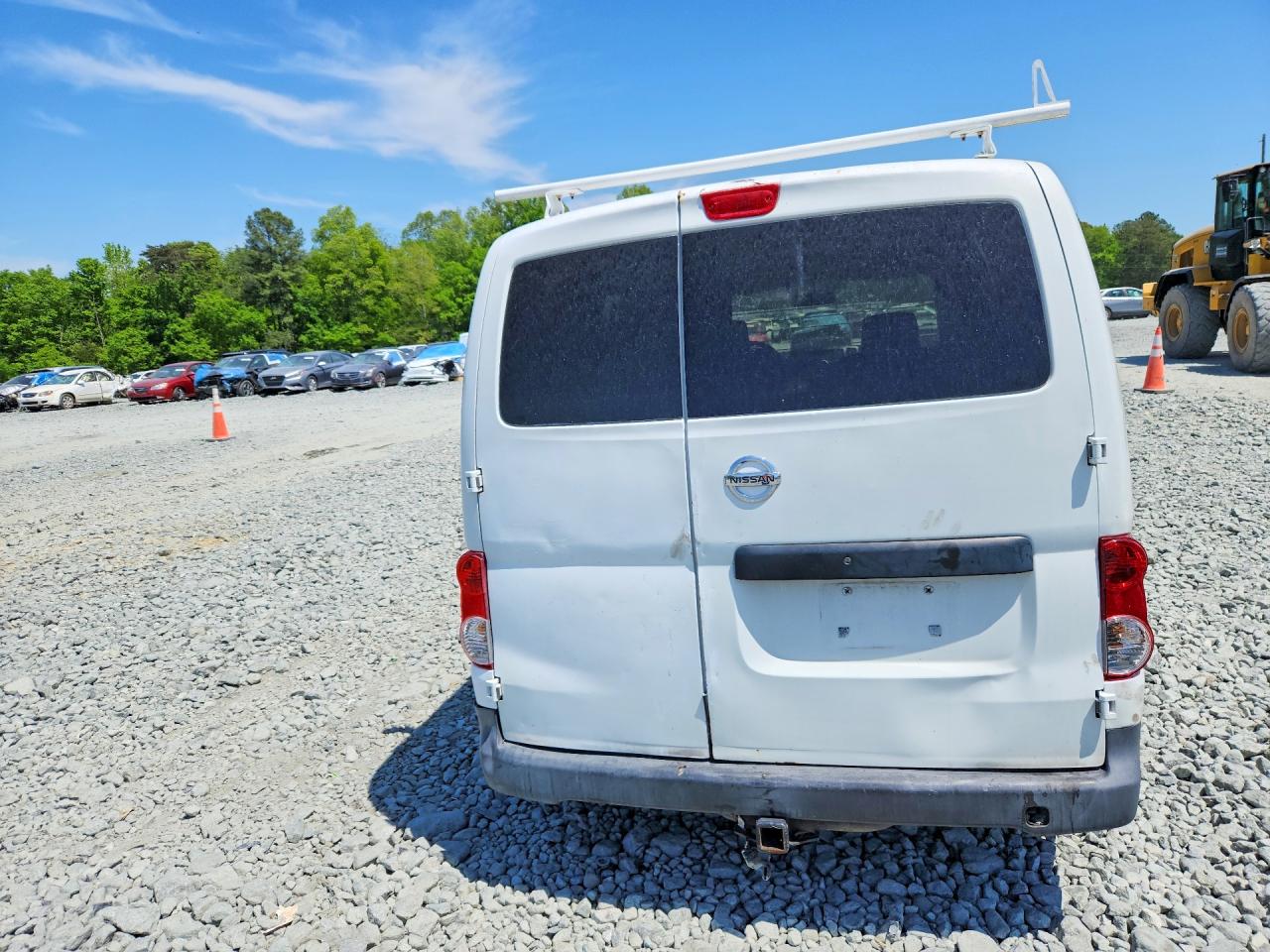 2015 NISSAN NV