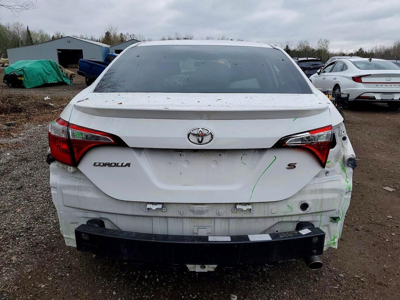 2015 TOYOTA COROLLA
