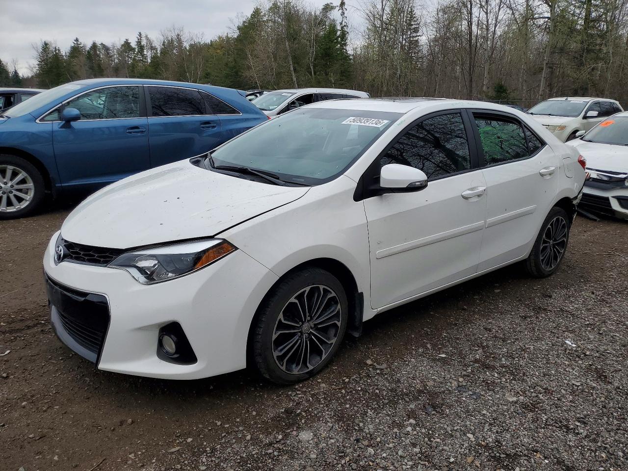 2015 TOYOTA COROLLA