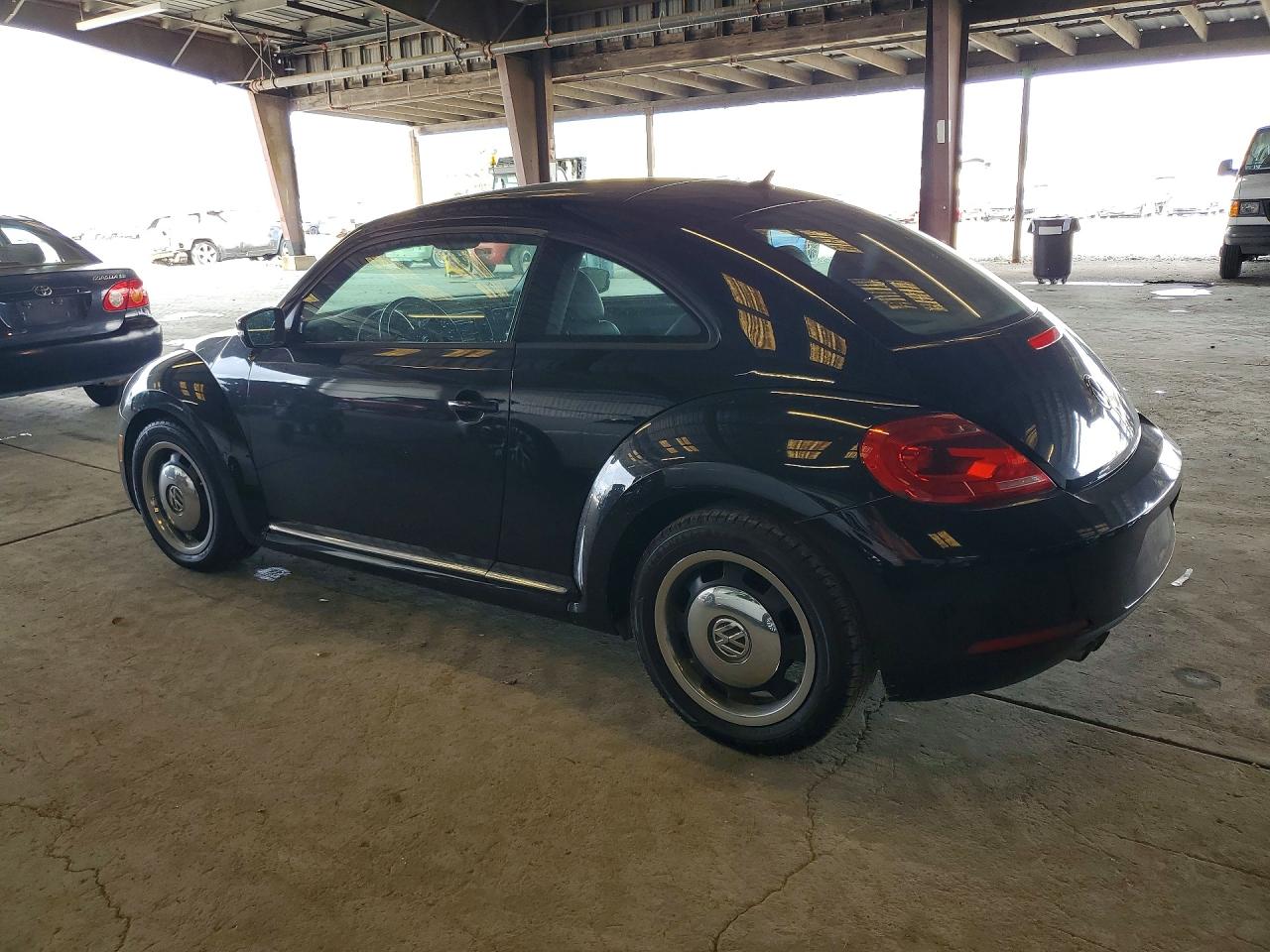 2012 VOLKSWAGEN BEETLE